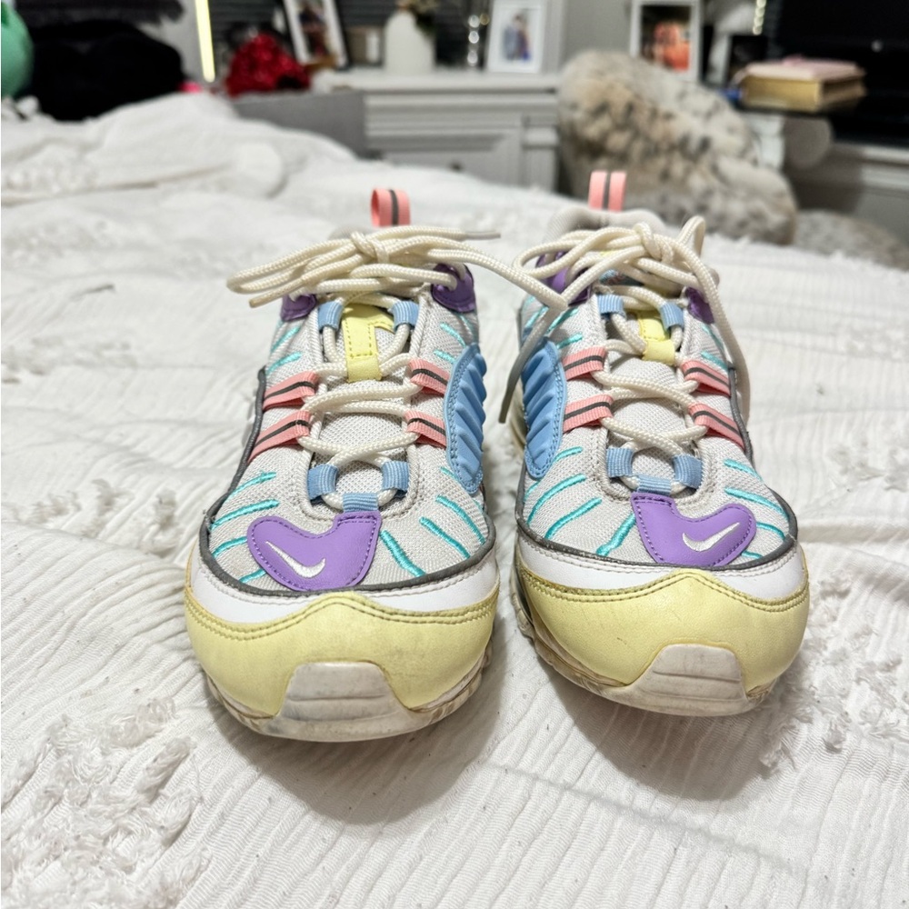 Women Nike Air Maxs
